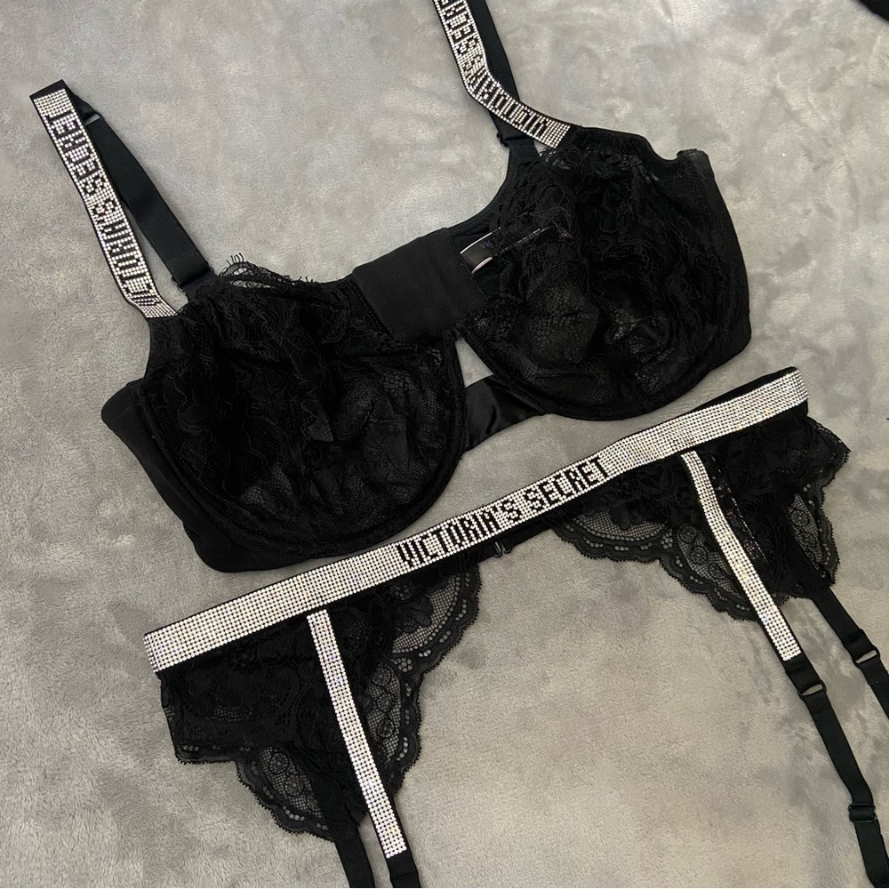 New! Victoria’s Secret Shine Strap Lace Demi Bra & Garter Belt Set 10375 - Picture 4 of 9